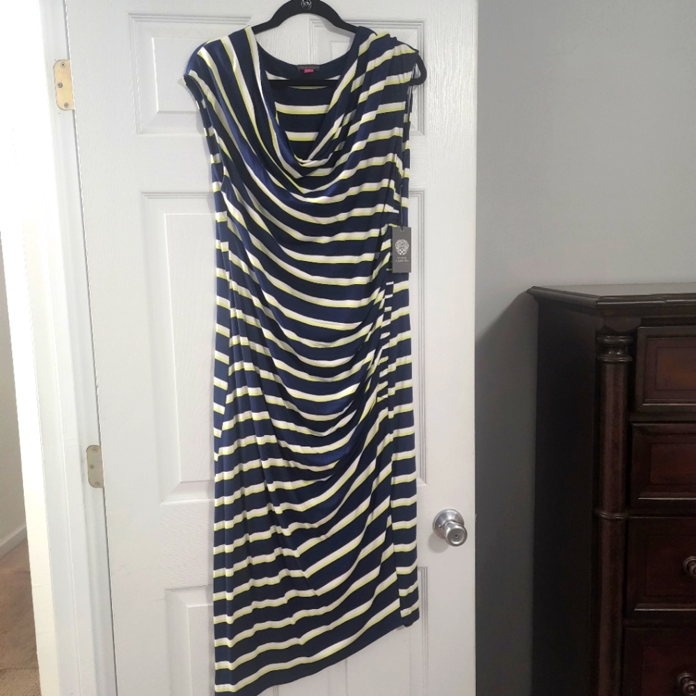 NEW, Still tagged, Vince Camuto dress, size XL.  Color navy, yellow, white.